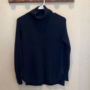 Banana Republic -Black knit turtle neck sweater - XS
